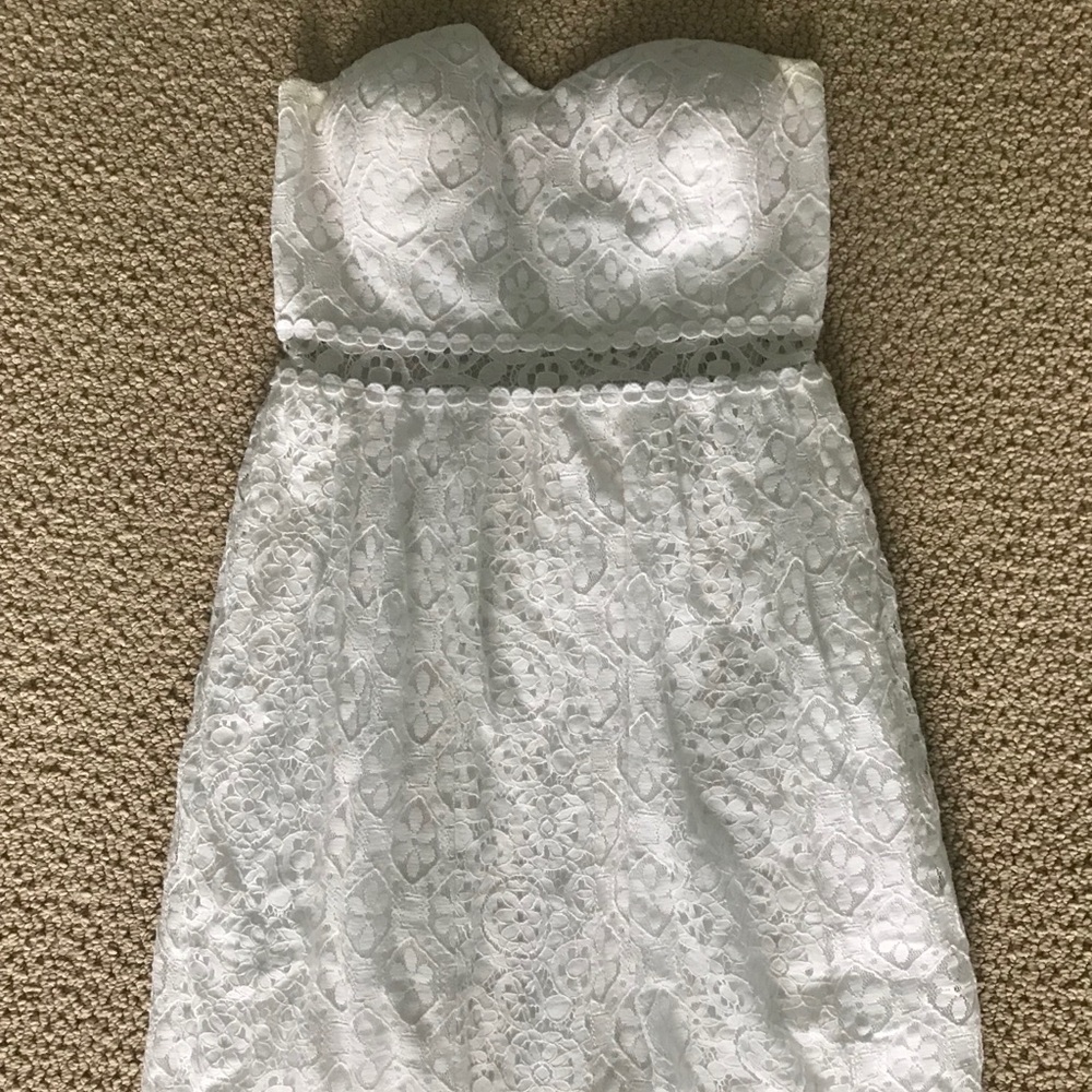 White lace dress